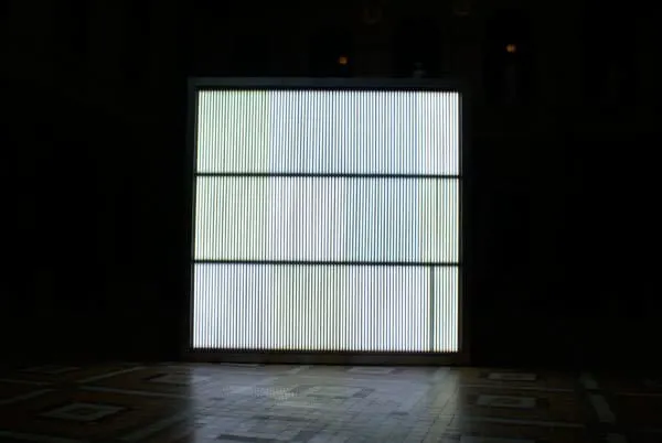 ZWART/WIT: Onderzoek Naar De Macht van Collectieve Zwijgen 3 Alfredo Jaar installatie