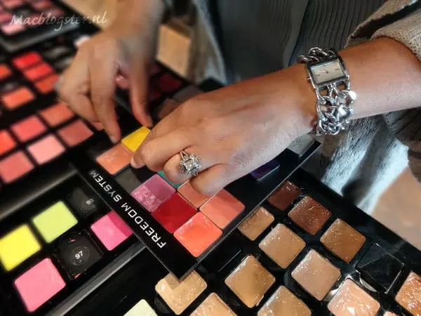 INGLOT Make-up Shoplog + WIN Actie 4 inglot make up