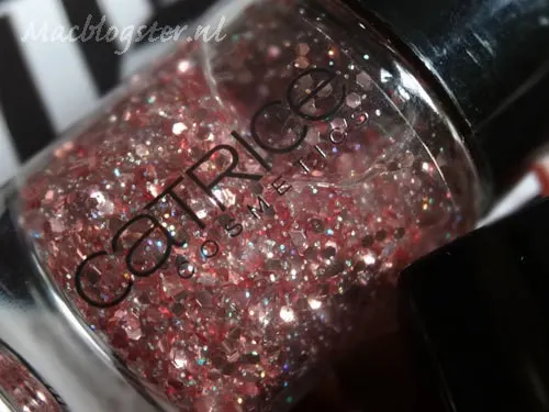 Roze Catrice glitter nagellak