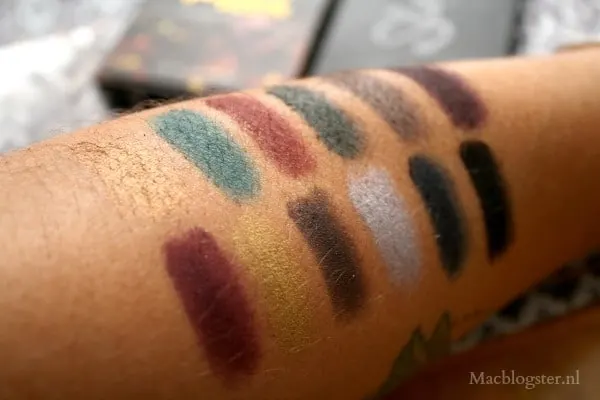 Sleek Oogschaduw Palette Review & Swatches: Sparkle 2 7 Sleek Sparkle 2 Swatches zonder flitser