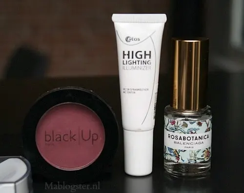 Mijn make-up & skin care tijdens Amsterdam Fashion Week mijn make-up bag tijdens Amsterdam Fashion Week