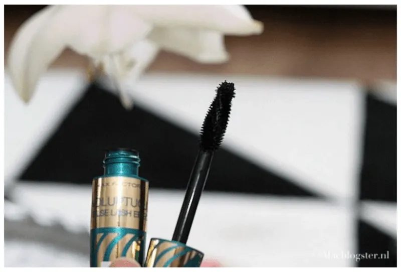 Max Factor Voluptuous False Lash Effect Mascara