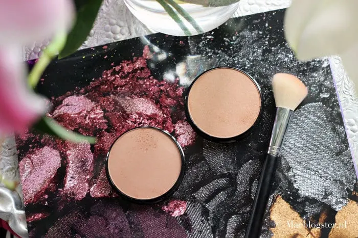 Bronzer Aanbrengen: Dit Is Waar je Het Aanbrengt 3 bronzer voor lichte huid
