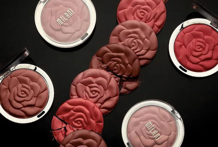 Blush Aanbrengen Als 'n Pro: Hoe, Waar & Welke kleur? 1 Milano blush