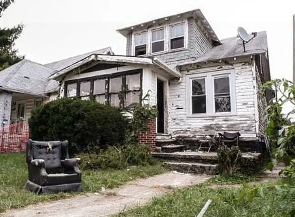 Kunstenaar Ryan Mendoza brengt Detroit huis naar Rotterdam