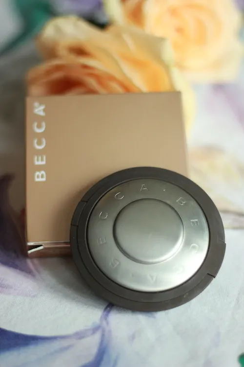 Becca Cosmetics in Nederland: Eindelijk! Hier Moet Je Wezen 1 Becca cosmetics Shimmering Skin Perfector