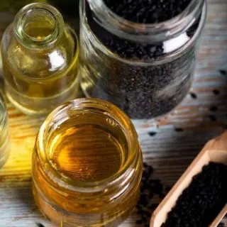 Met dit DIY hot oil treatment versterk je jouw krullend haar